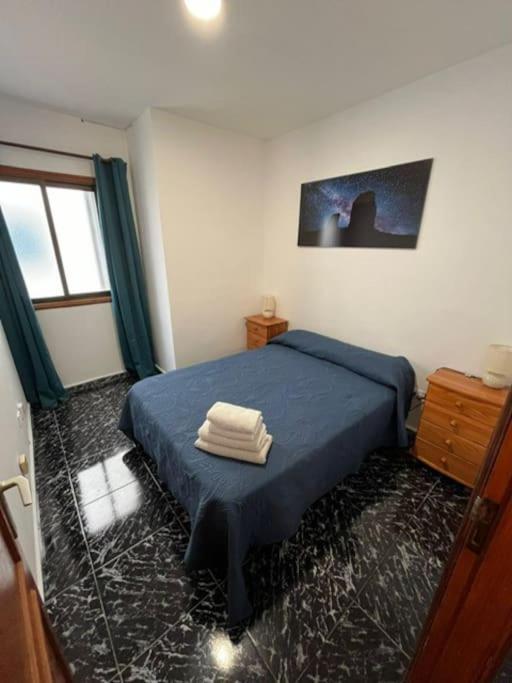 3 Dormitorios. Terraza. Bus Stop Apartament