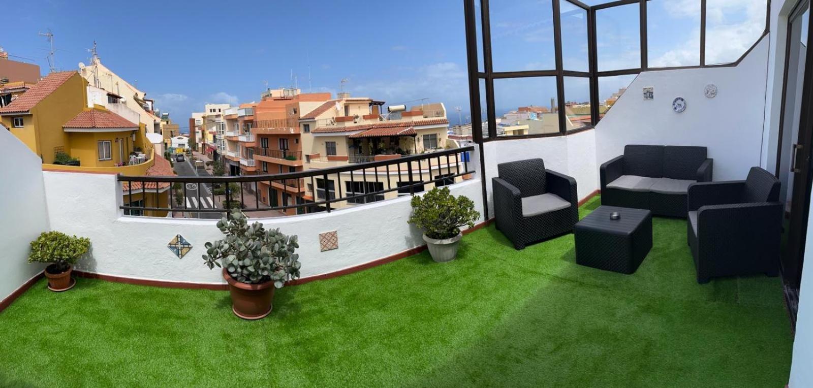Apartament 3 Dormitorios. Terraza. Bus Stop Los Realejos